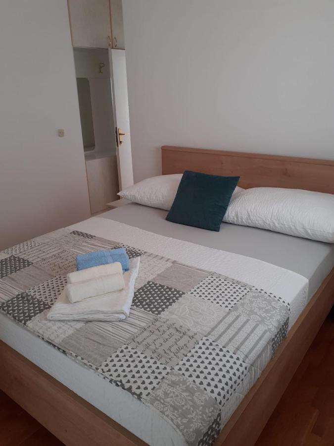 Apartments Vinea Baška Voda Екстериор снимка