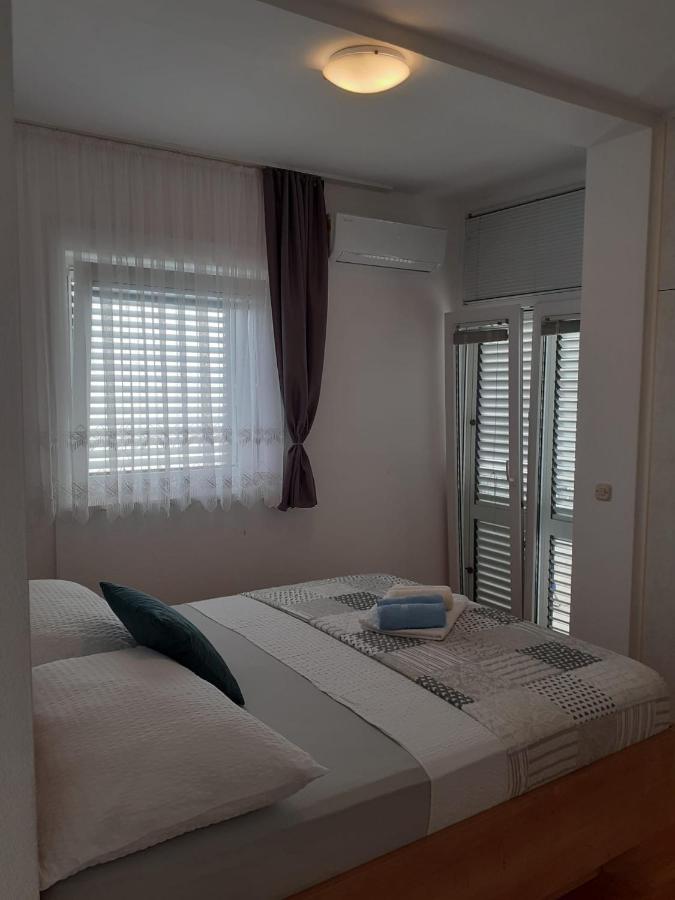 Apartments Vinea Baška Voda Екстериор снимка